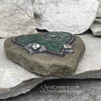 Mosaic Heart, Shamrock Green Heart, Mosaic Rock, Garden Stone, Home Decor, Gardener Gift, Garden Decor,