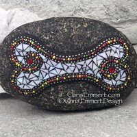 White Bone Pet Mosaic Garden Stone /Reds
