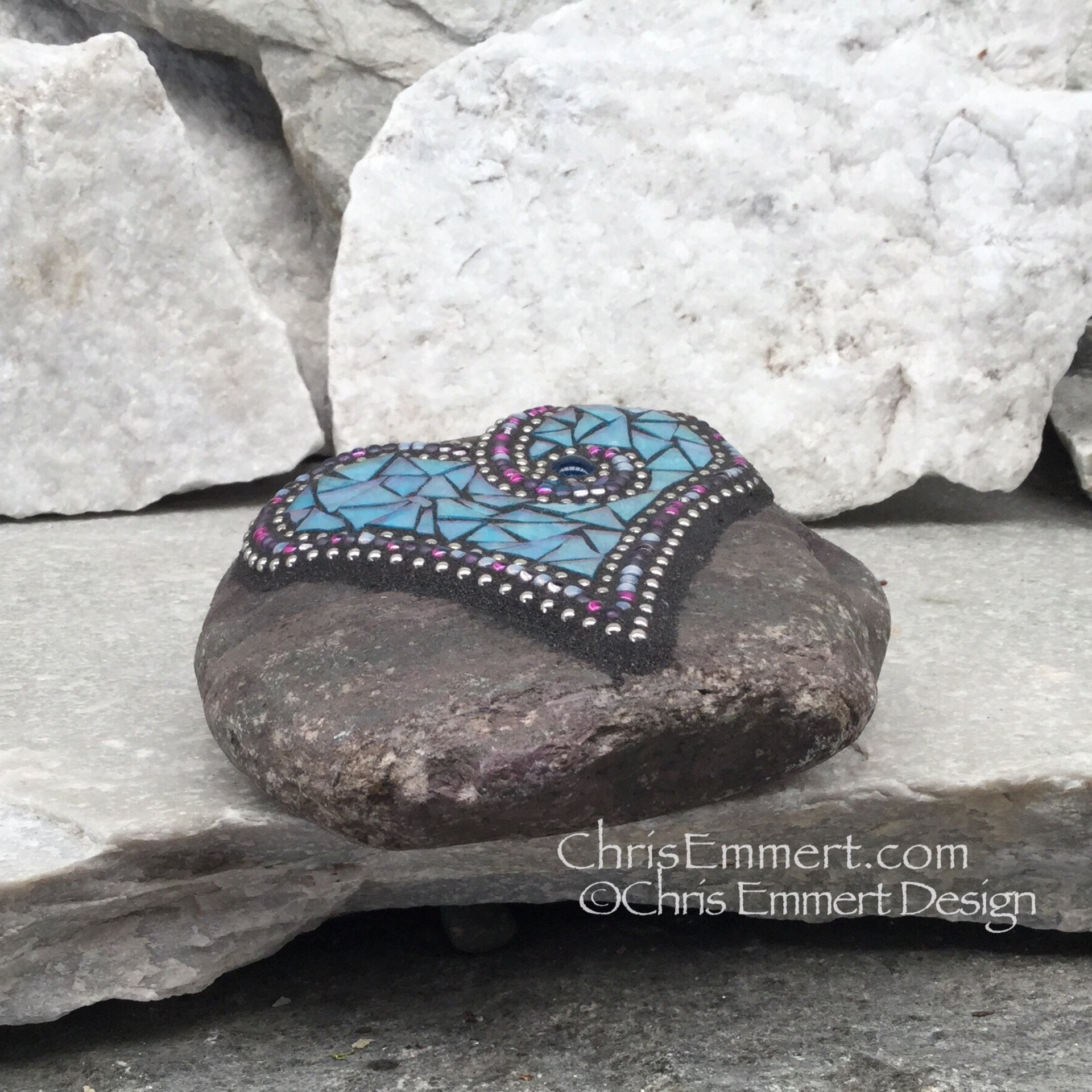 Iridescent Bright Blue Mosaic Heart, Mosaic Garden Stone, Gardner Gift, Garden Decor, Mosaic Rock