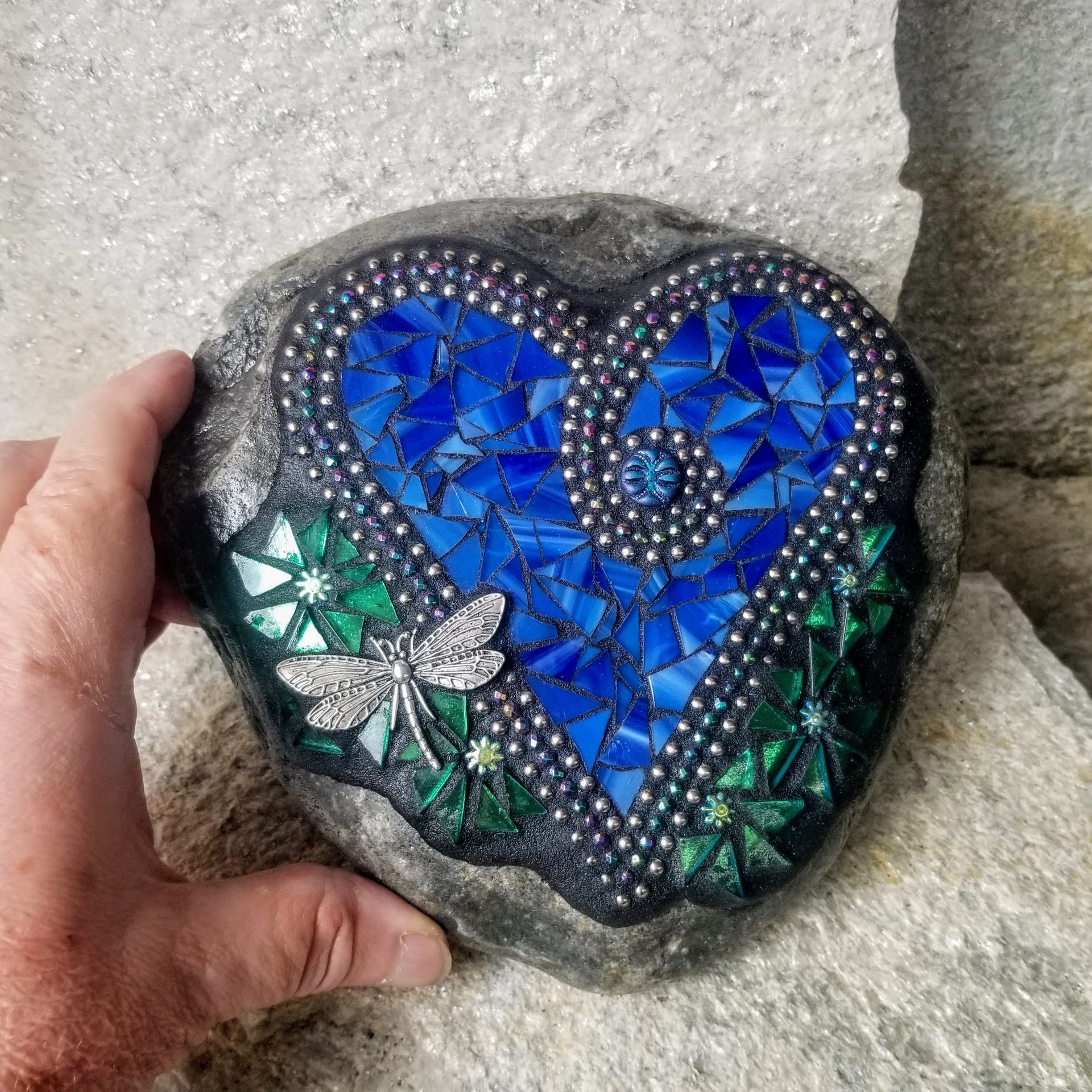 Medium Blue Mosaic Heart Garden Stone w/Dragonfly